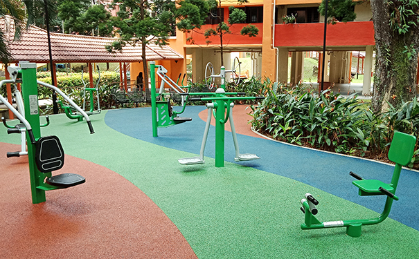 Choosing the Right Outdoor Fitness Equipment for your Community Parks