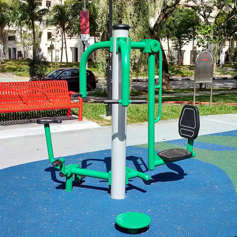 Outdoor fitness equipment 